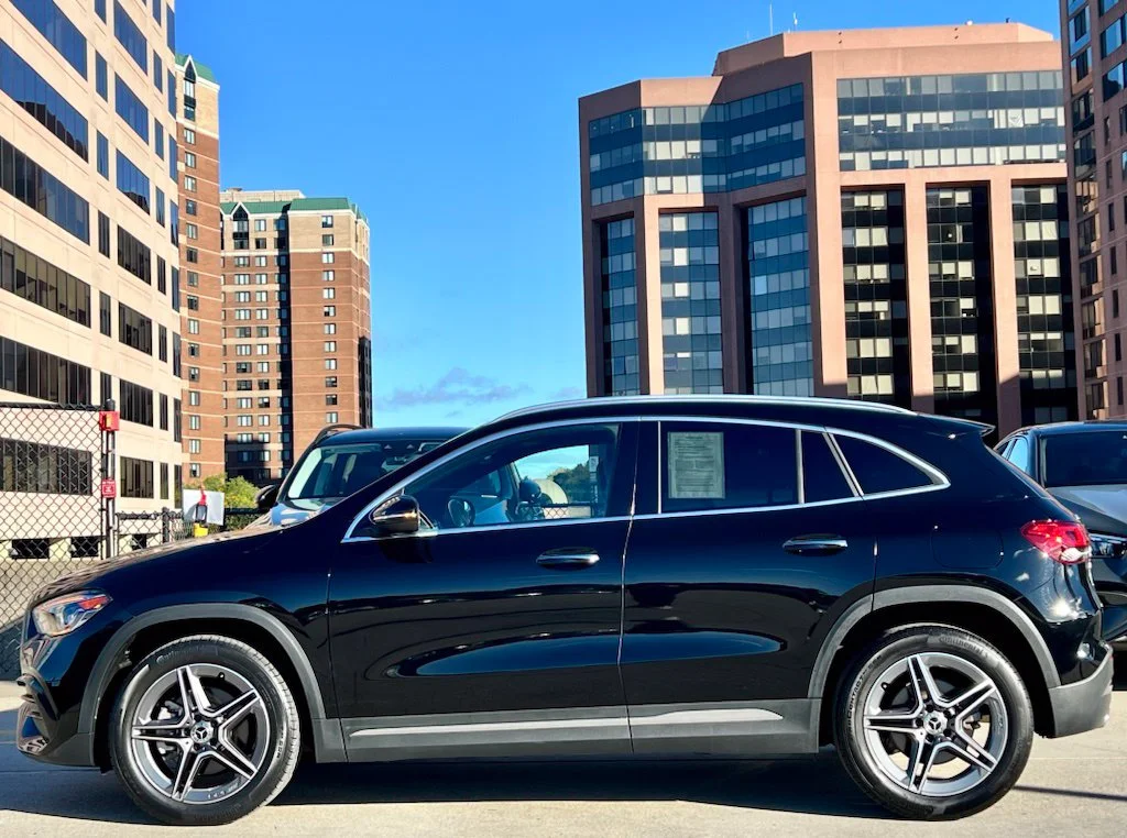 Used 2023  Mercedes-Benz GLA 250 image 7