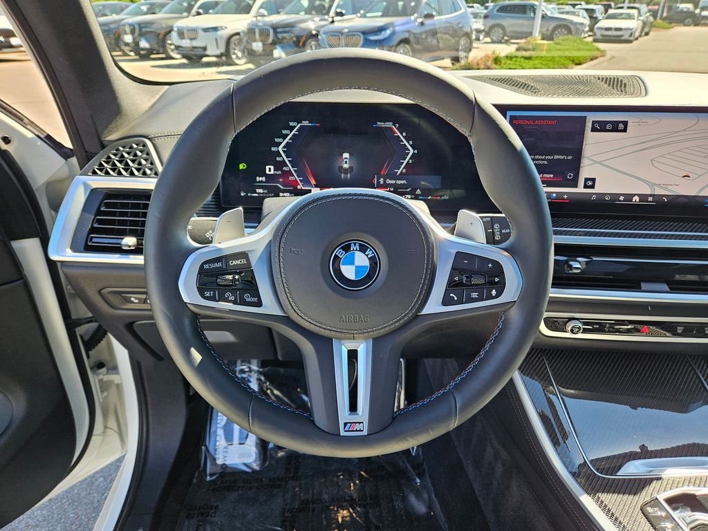 Certified Used 2025 Alpine White BMW M60i image 27