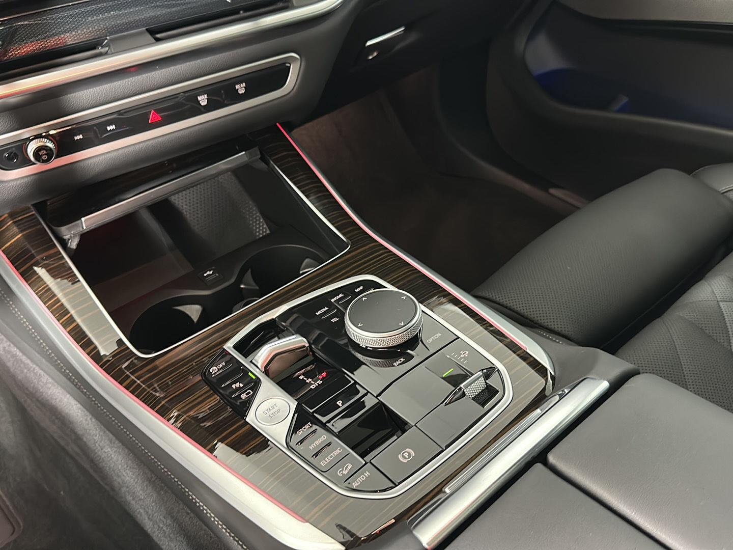 New 2026 Alpine White BMW xDrive50e image 18