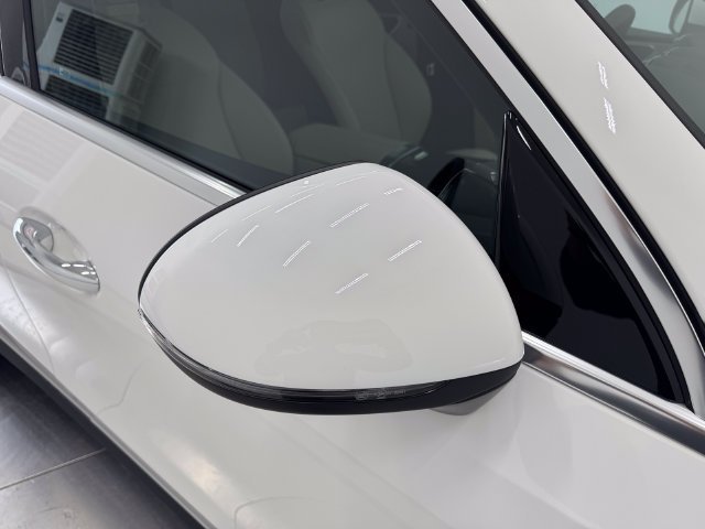 Certified Used 2026 Polar White Mercedes-Benz GLC 300 image 42
