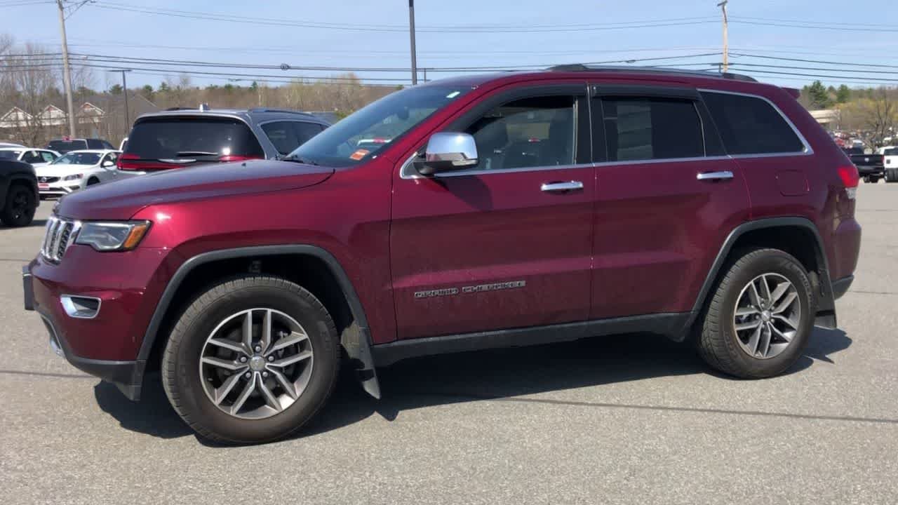 Used 2018 Velvet Red Pearlcoat Jeep Limited image 5
