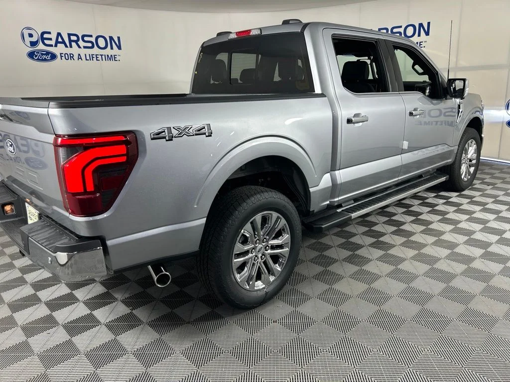 New 2026 Iconic Silver Metallic Ford Lariat image 5