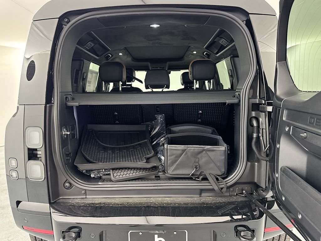 New 2026 Carpathian Grey Land Rover V8 image 27