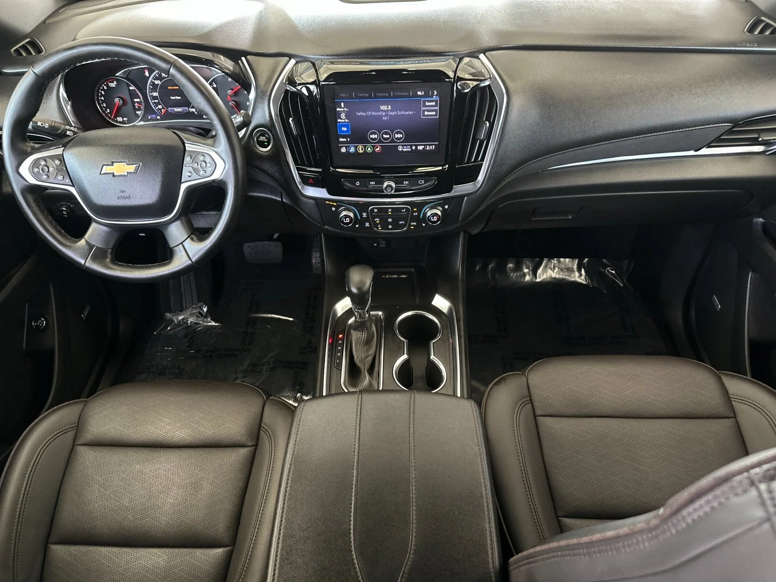 Used 2023 SUMMIT WHITE Chevrolet High Country image 13