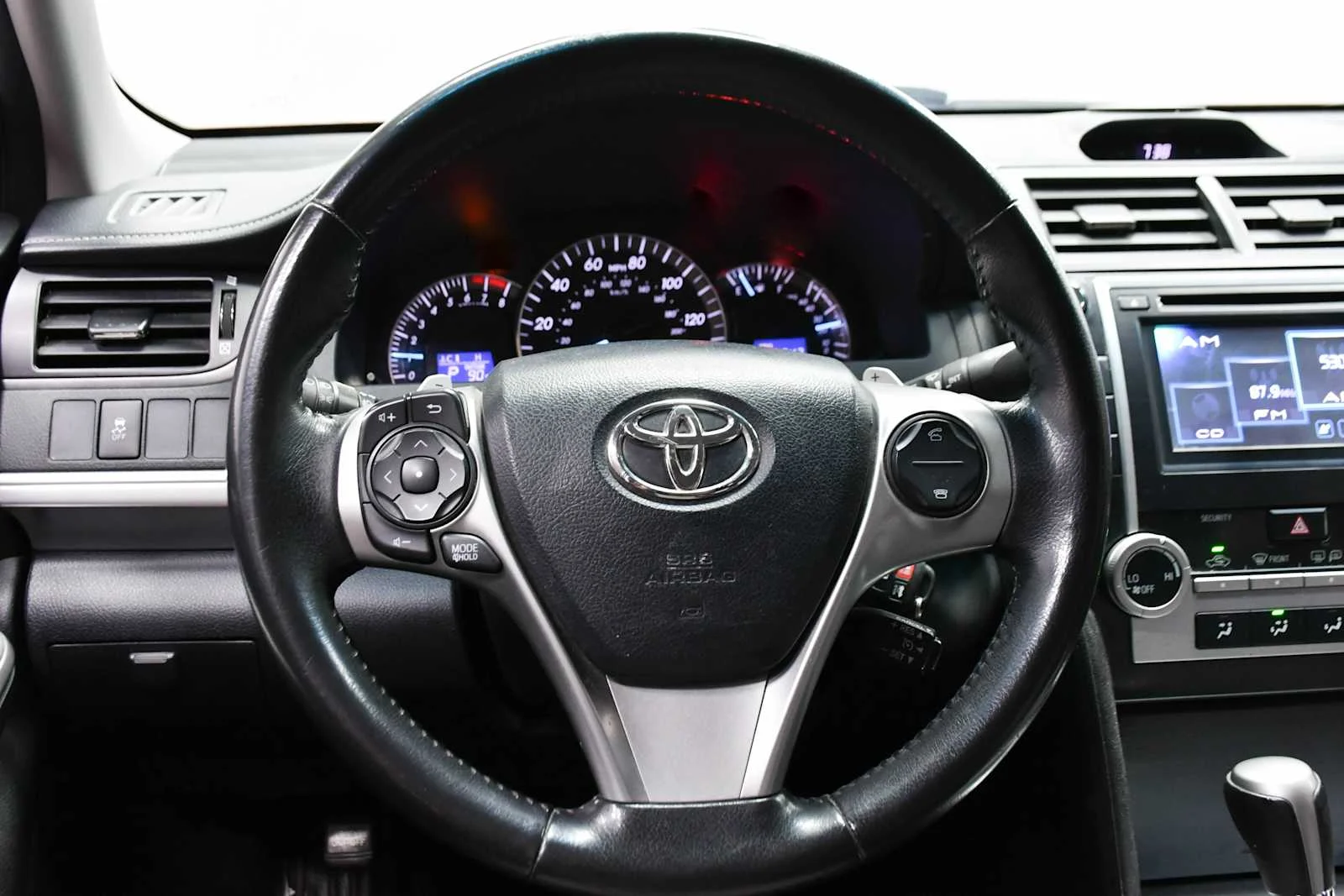 Used 2013 Barcelona Red Metallic Toyota SE image 16