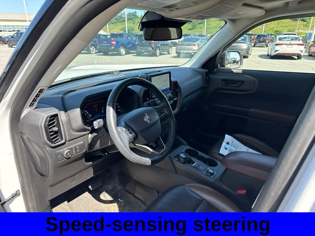 Used 2022 Oxford White Ford Badlands image 11
