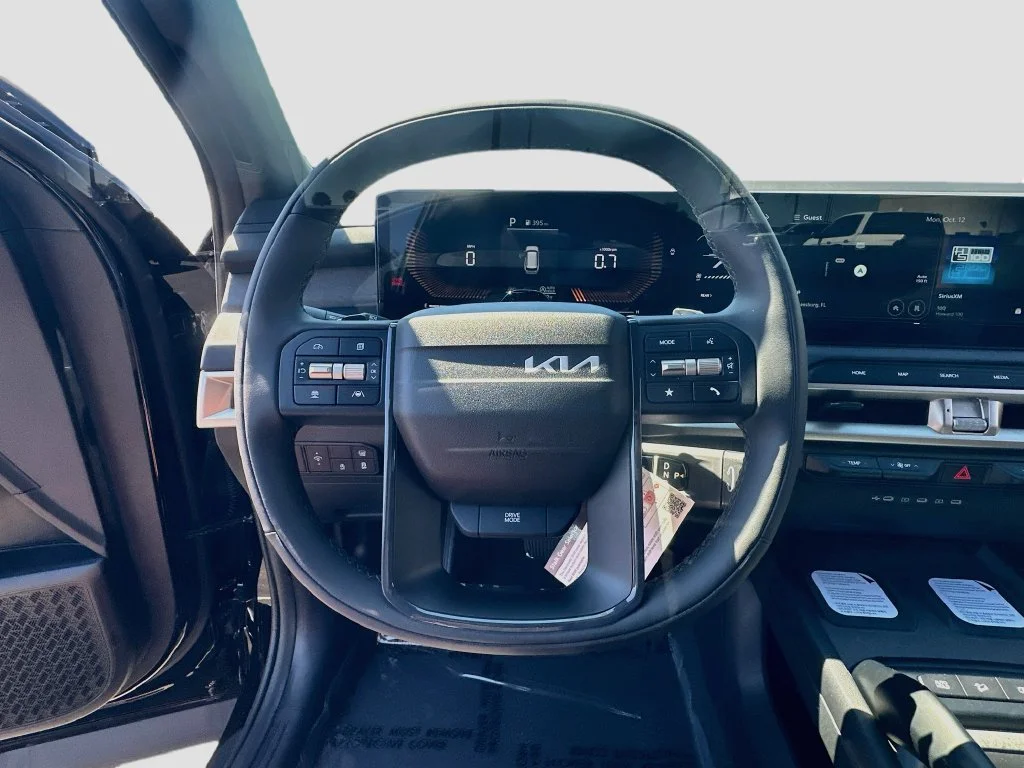 New 2027 Ebony Black Kia LX image 11