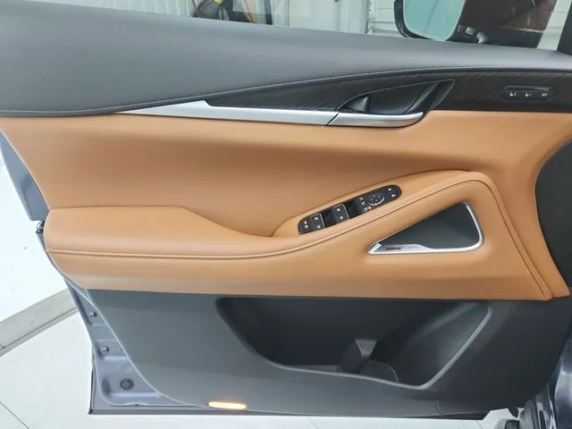 Used 2025 Blue INFINITI Sensory image 33