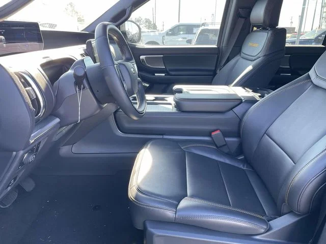 2025 Ford Expedition Tremor - Photo 13