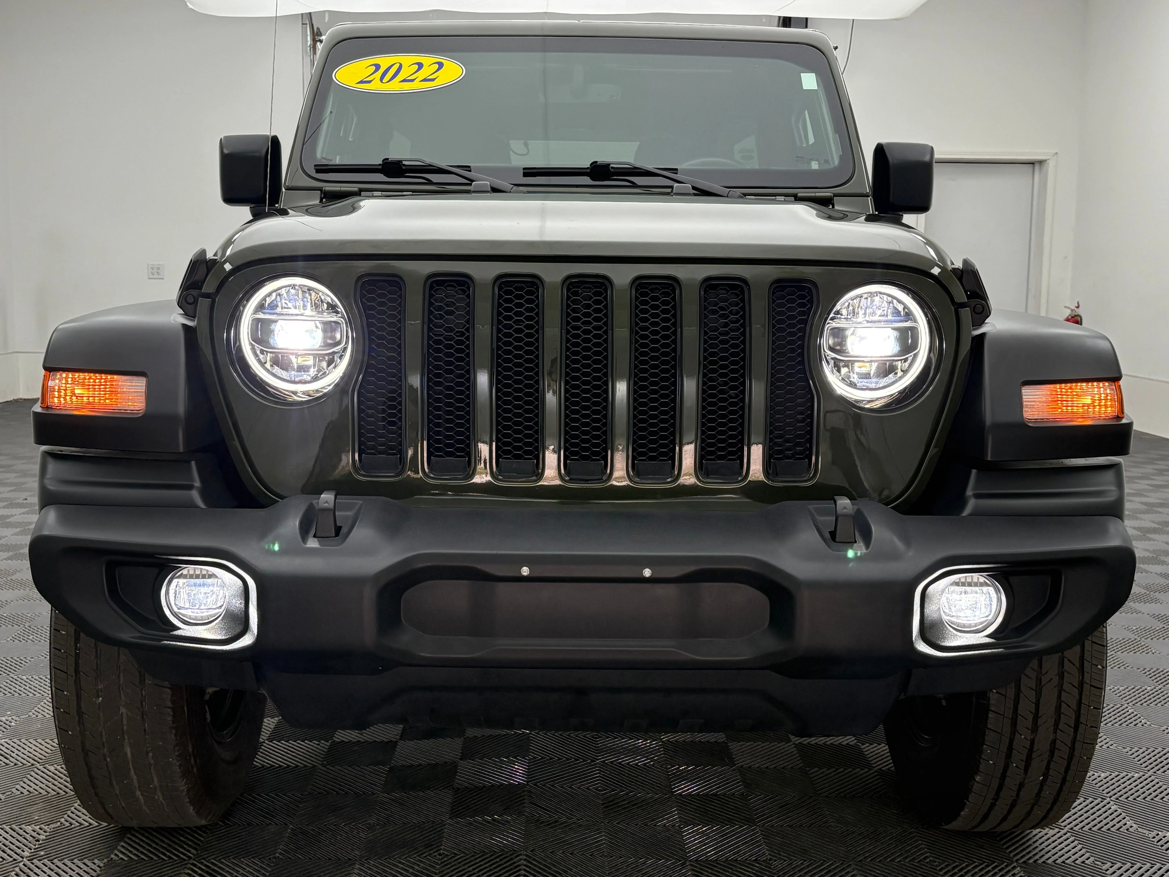Used 2022 Sarge Green Clearcoat Jeep Unlimited Sport Altitude image 14