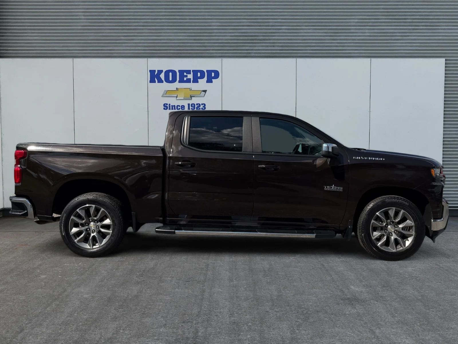 Used 2019 HAVANA BROWN METALLIC Chevrolet LT image 6