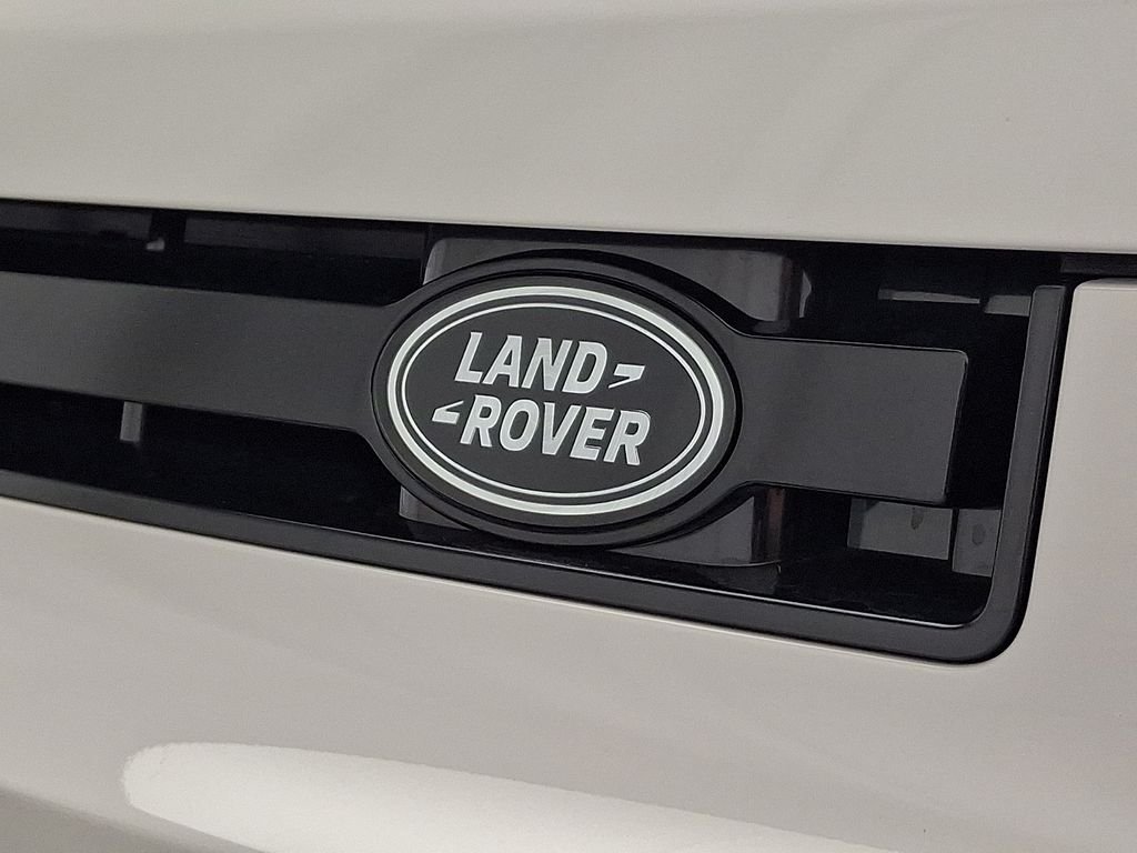 New 2026 Borasco Grey Metallic Land Rover X-Dynamic SE image 21