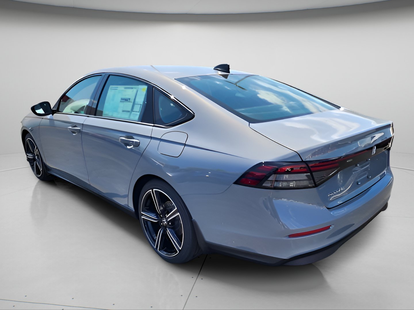 New 2026 Urban Gray Pearl Honda SE image 4