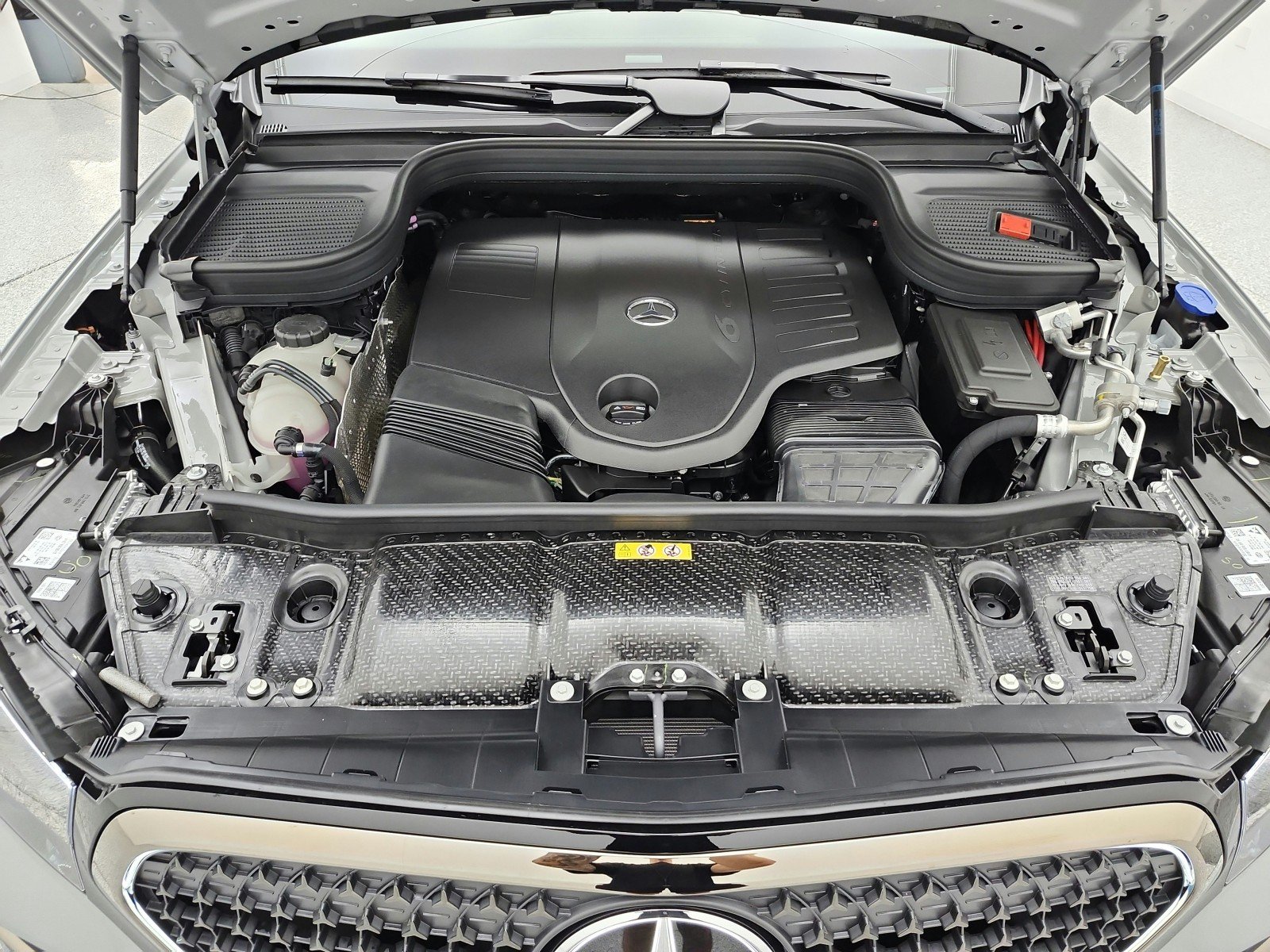 New 2027 MANUFAKTUR Alpine Grey Mercedes-Benz GLE 450 4MATIC® SUV image 12