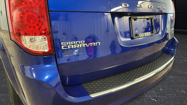 Used 2019 Indigo Blue Clearcoat Dodge  image 35
