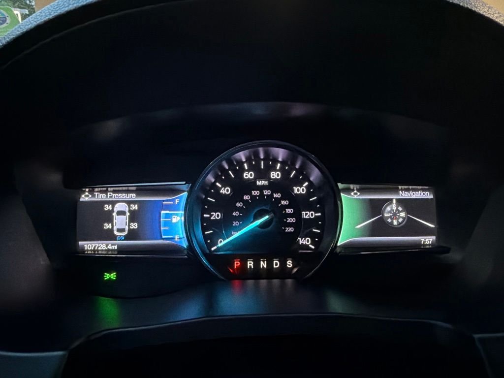 Used 2018 White Ford XLT image 2