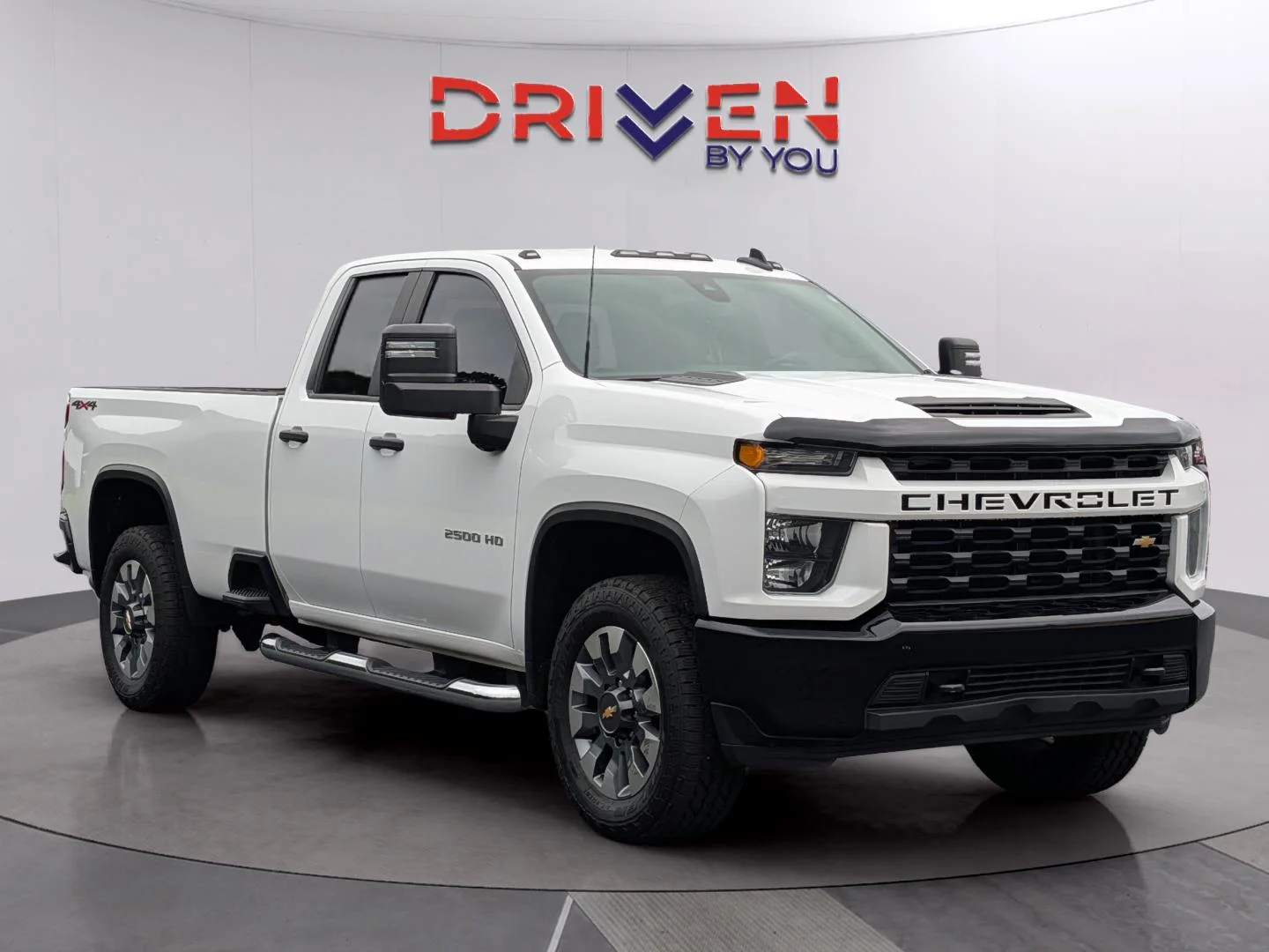 Used 2023 Summit White Chevrolet Custom image 8