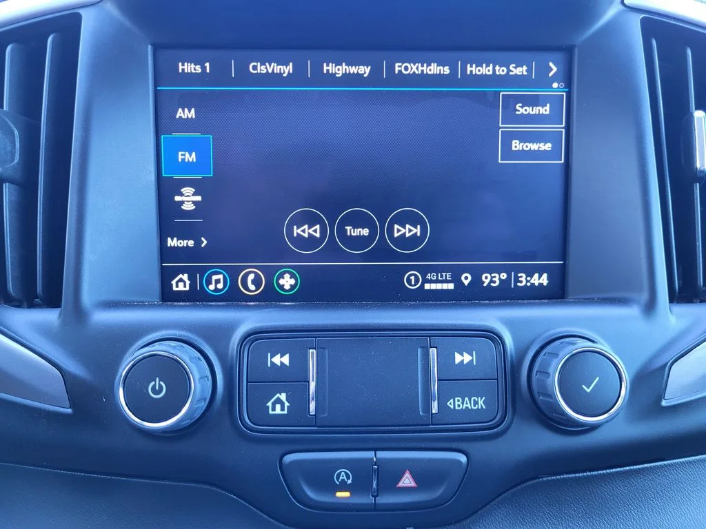 Used 2024 Riptide Metallic GMC AT4 image 13