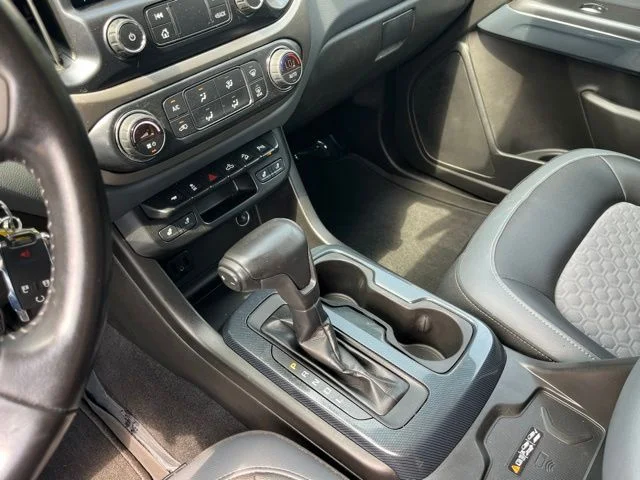 Used 2019 Red Chevrolet Z71 image 23