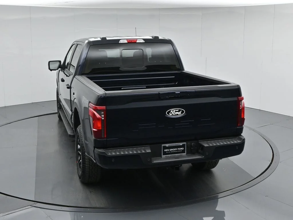 New 2026 Blue Ford XLT image 39