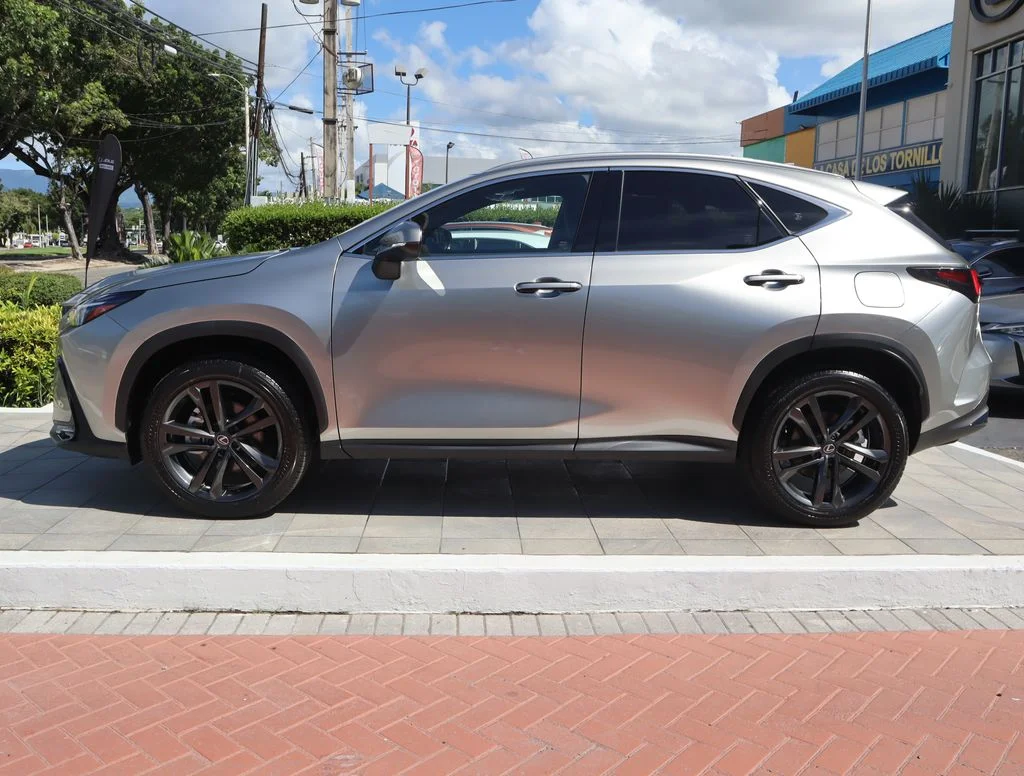 New 2026  Lexus 350h Premium image 8