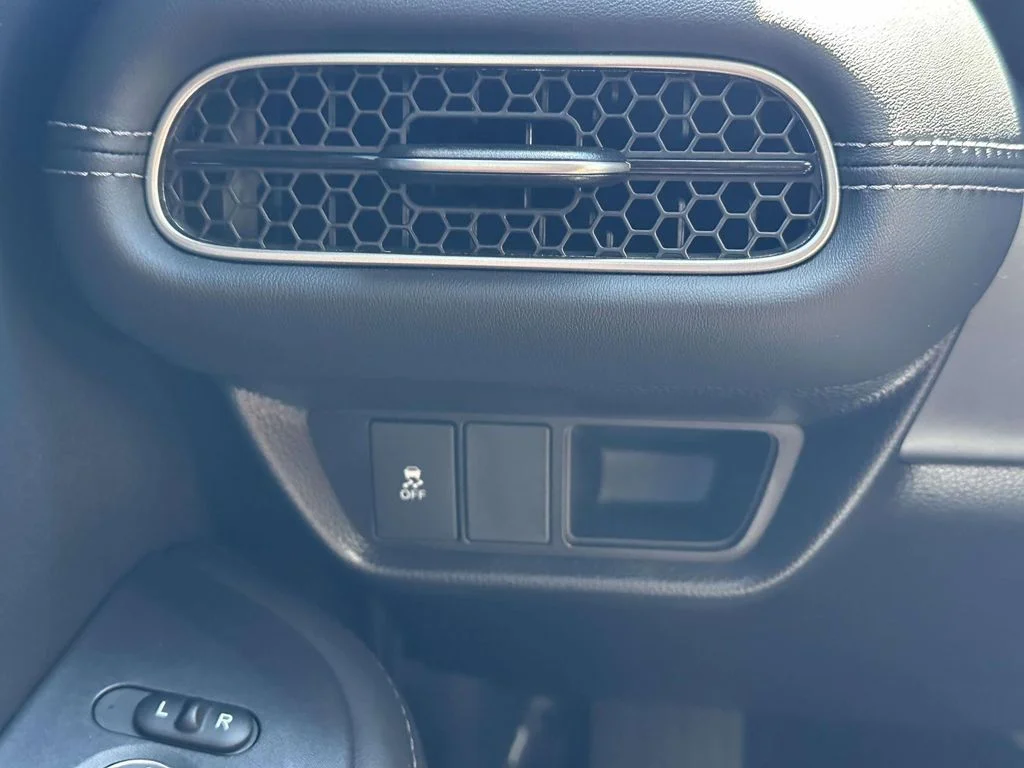 2026 Honda HR-V EX-L - Photo 23