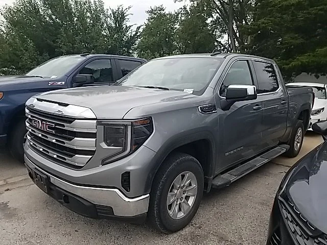 Used 2024 Silver GMC SLE image 15