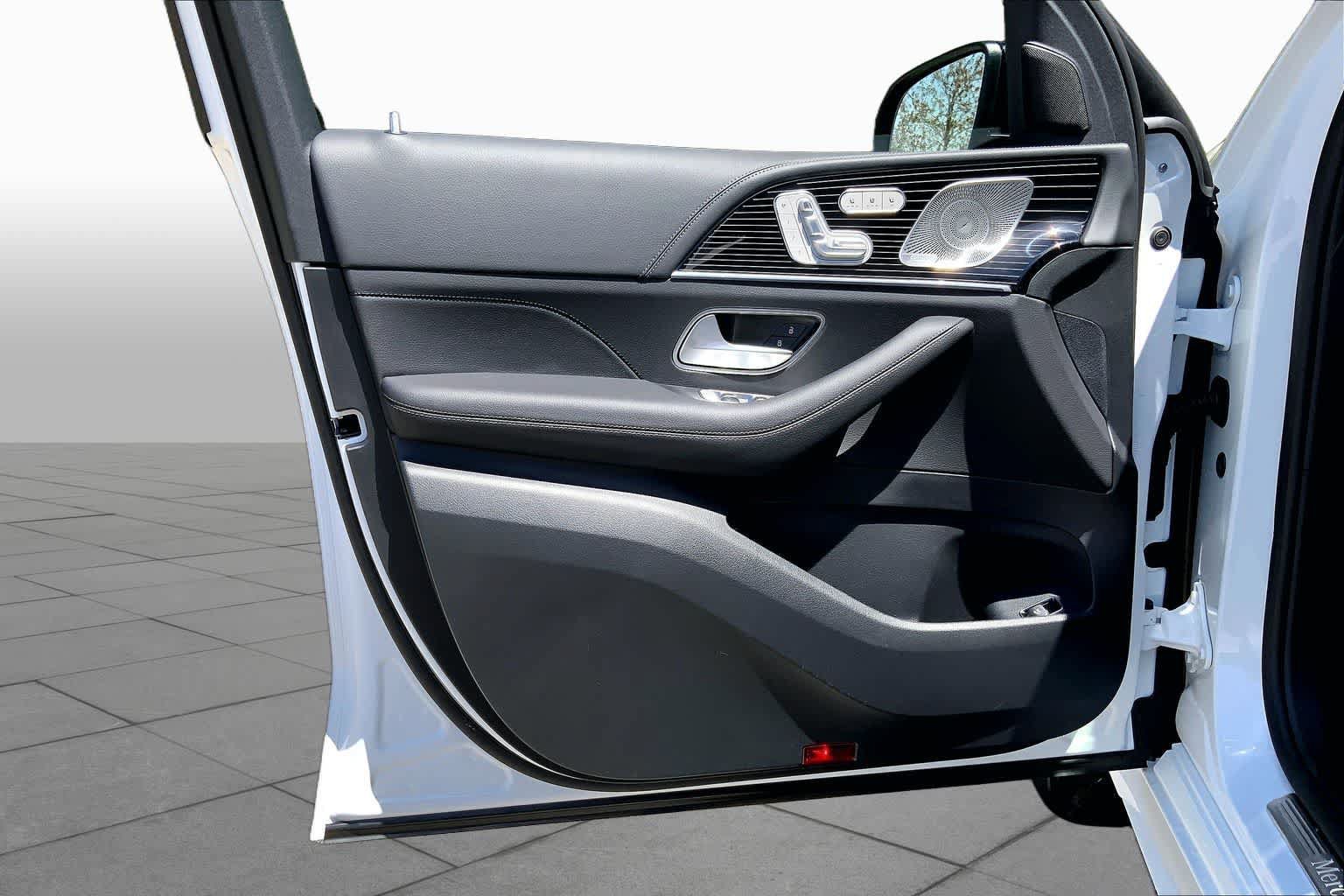 New 2026 Polar White Mercedes-Benz GLE 450 image 14