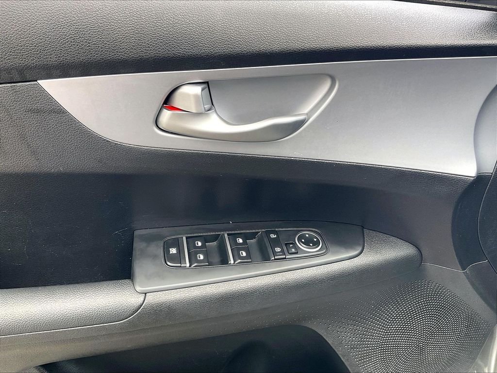 Used 2024 Steel Gray Kia LXS image 33