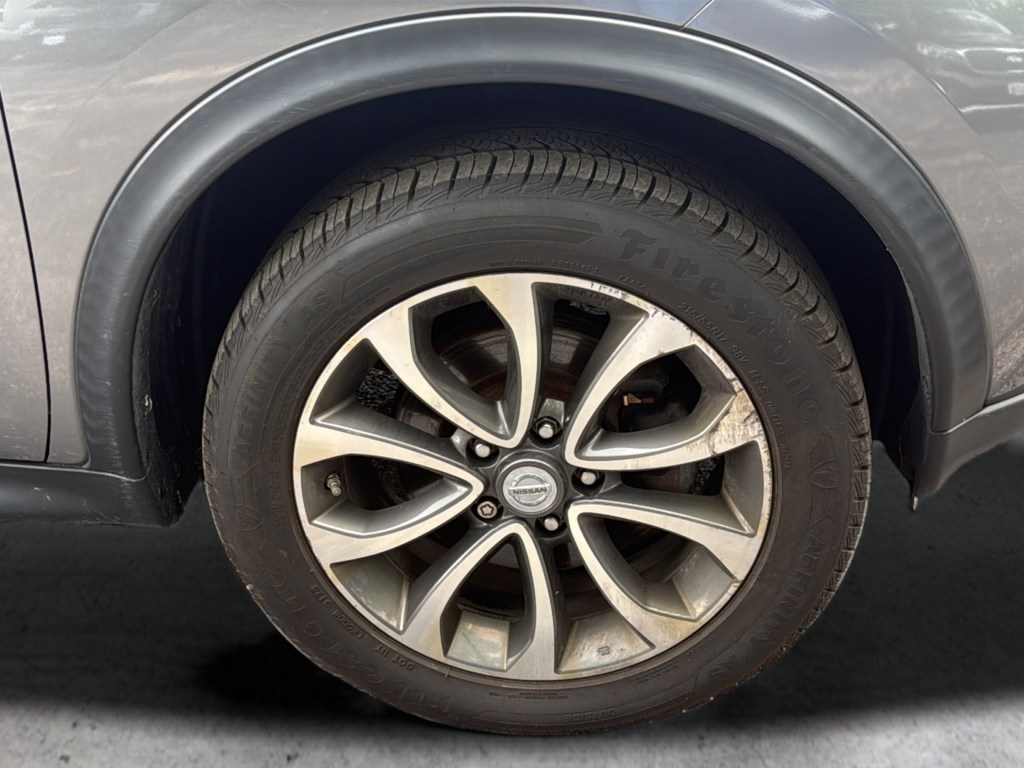 Used 2017 Gray Nissan SL image 10