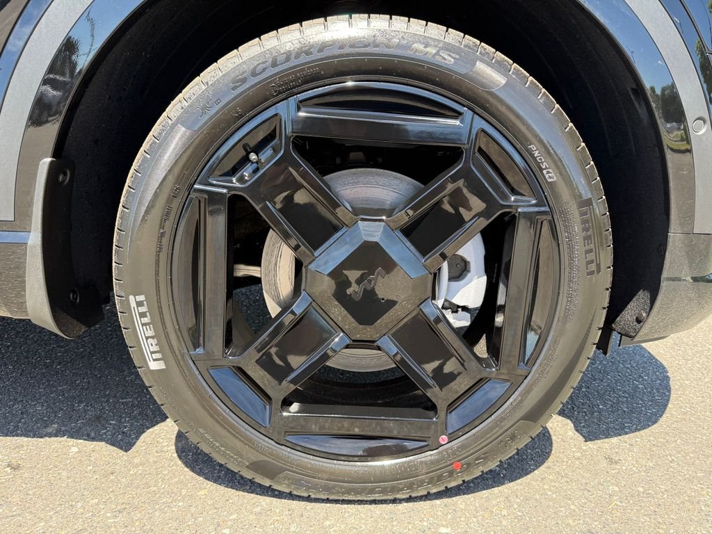 New 2027 Ebony Black Kia X-LINE SX image 9