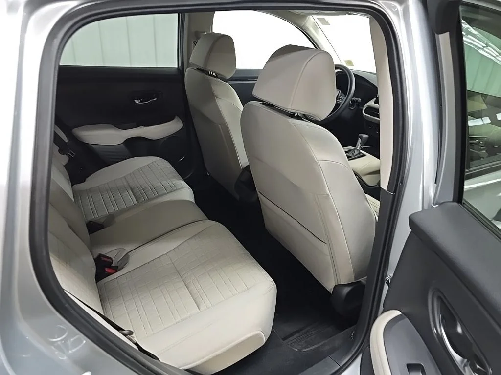 2026 Honda HR-V LX - Photo 17
