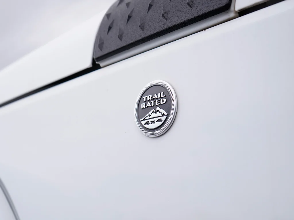 Used 2017 Bright White Clearcoat Jeep Winter image 5