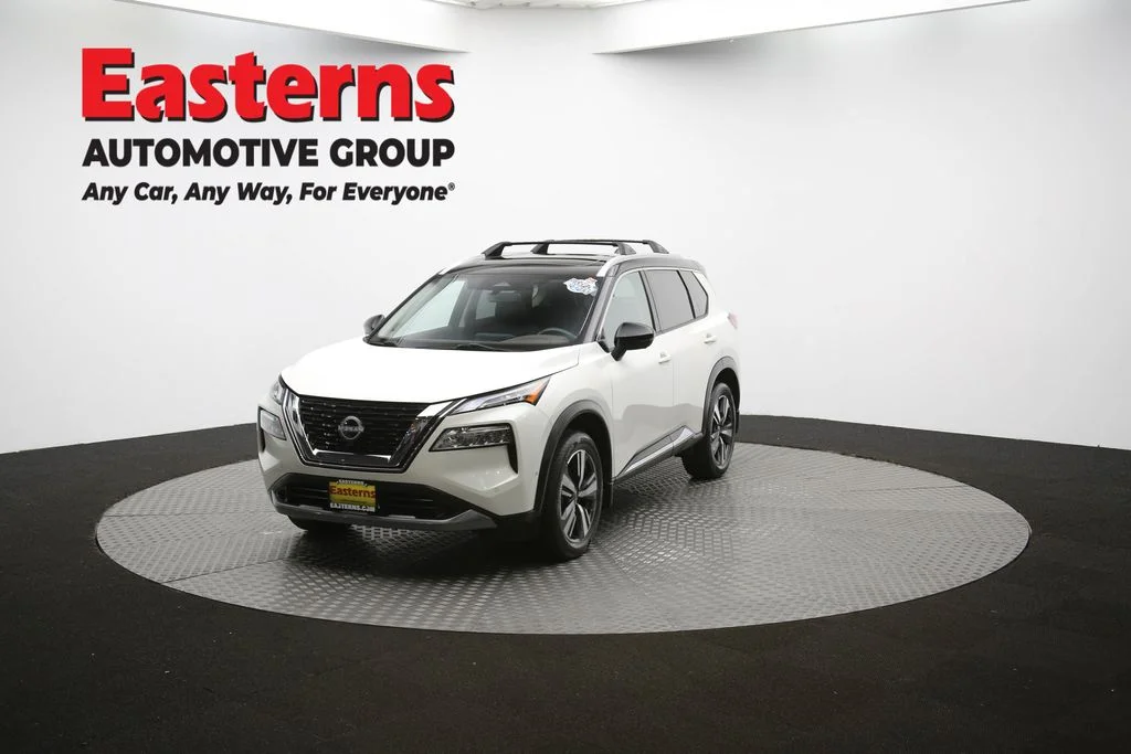 Used 2023 White Nissan SL image 58