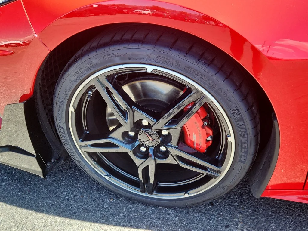 Used 2020 Red Chevrolet Stingray image 16