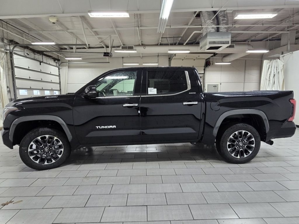 2026 Toyota Tundra Limited - Photo 16