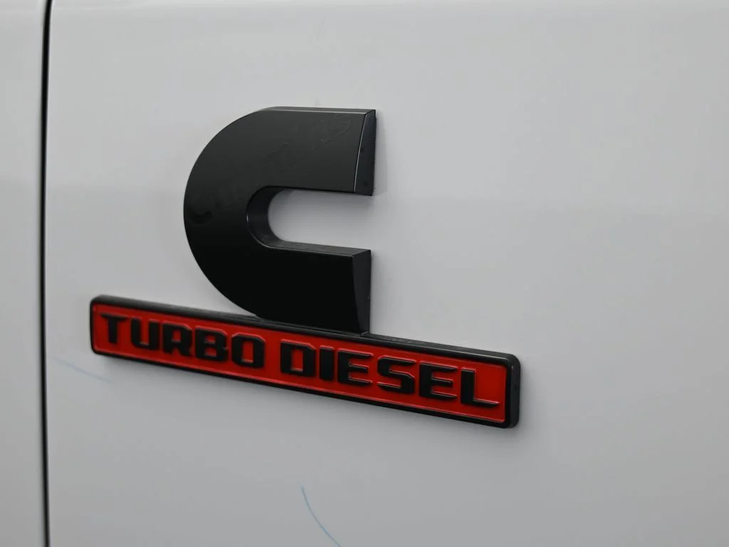 New 2026 Bright White Clear-Coat Exterior Paint RAM Laramie image 44