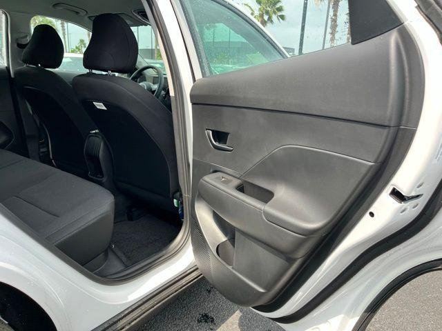 New 2026 White Hyundai SE FWD image 19