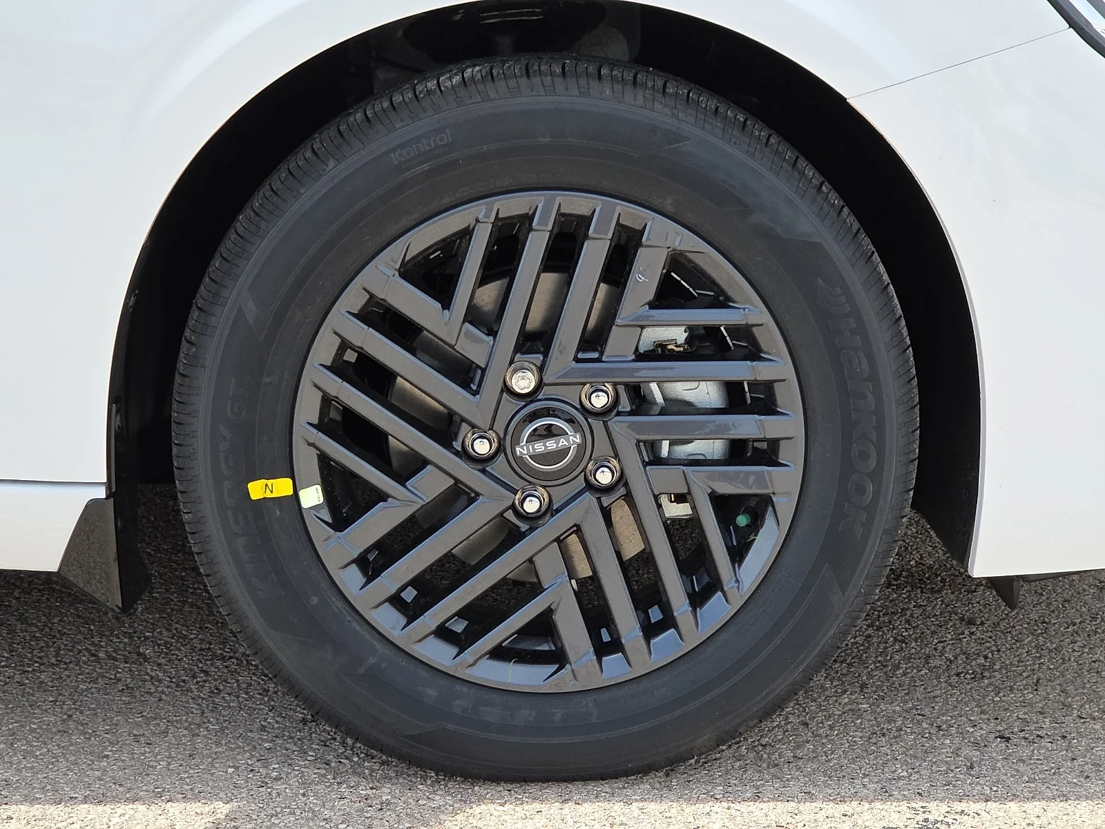 New 2026 QM1 Fresh Powd Nissan SV image 8