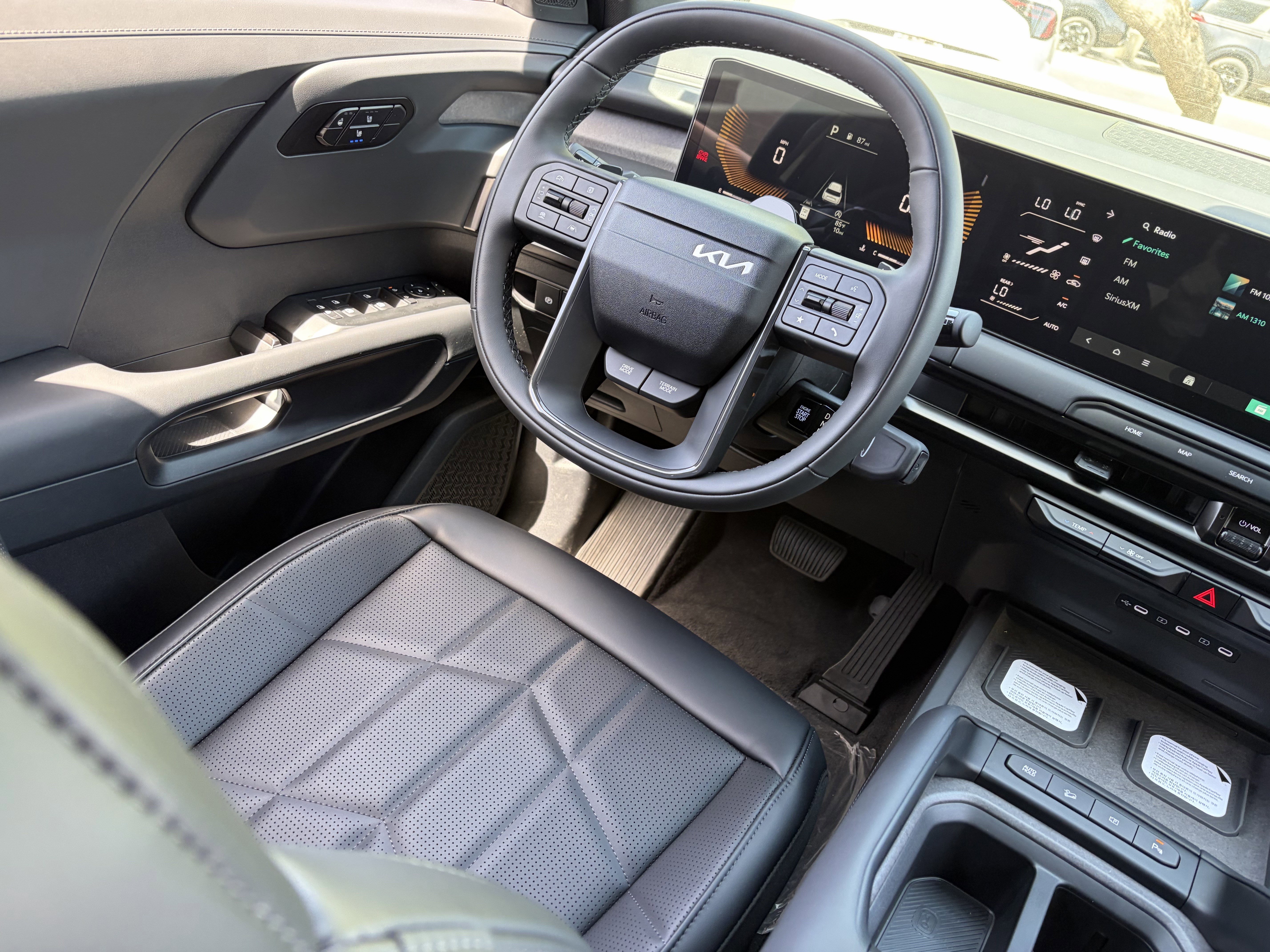 New 2027 Terrain Brown Kia X-Line EX image 12