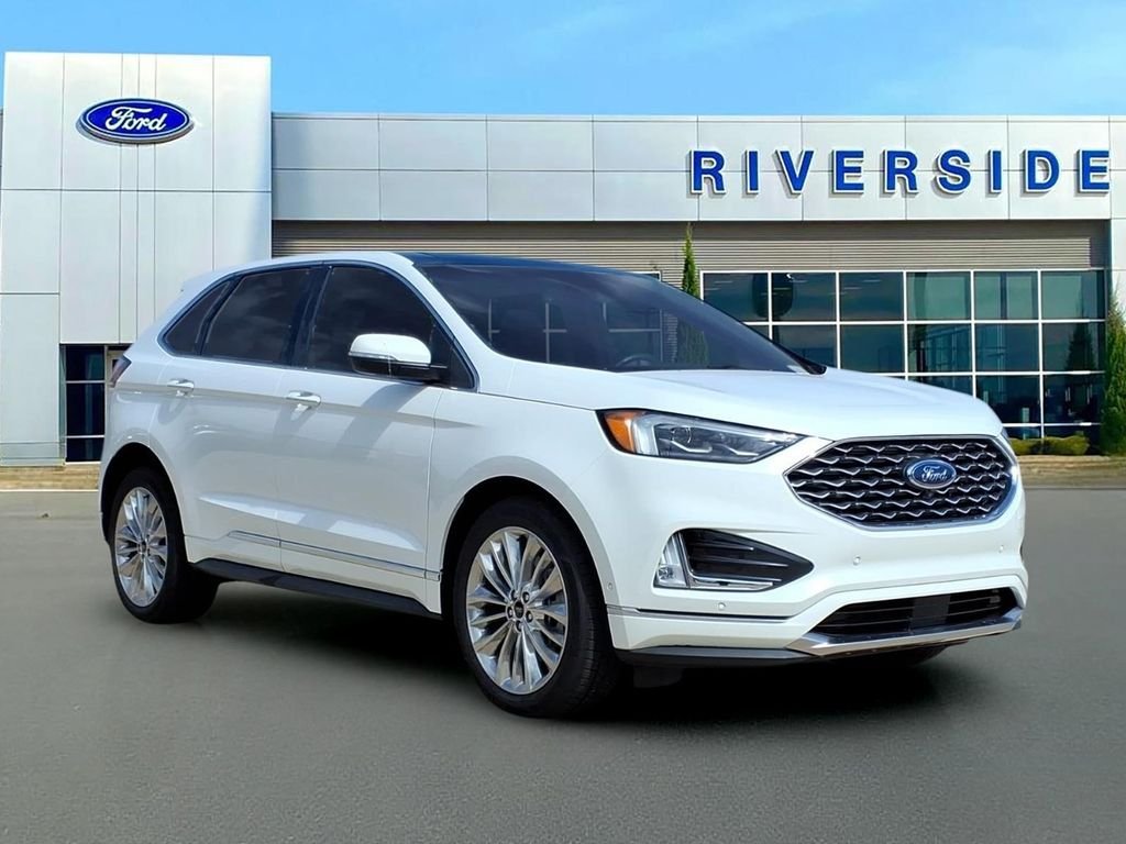 2022 Ford Edge Titanium AWD's photo