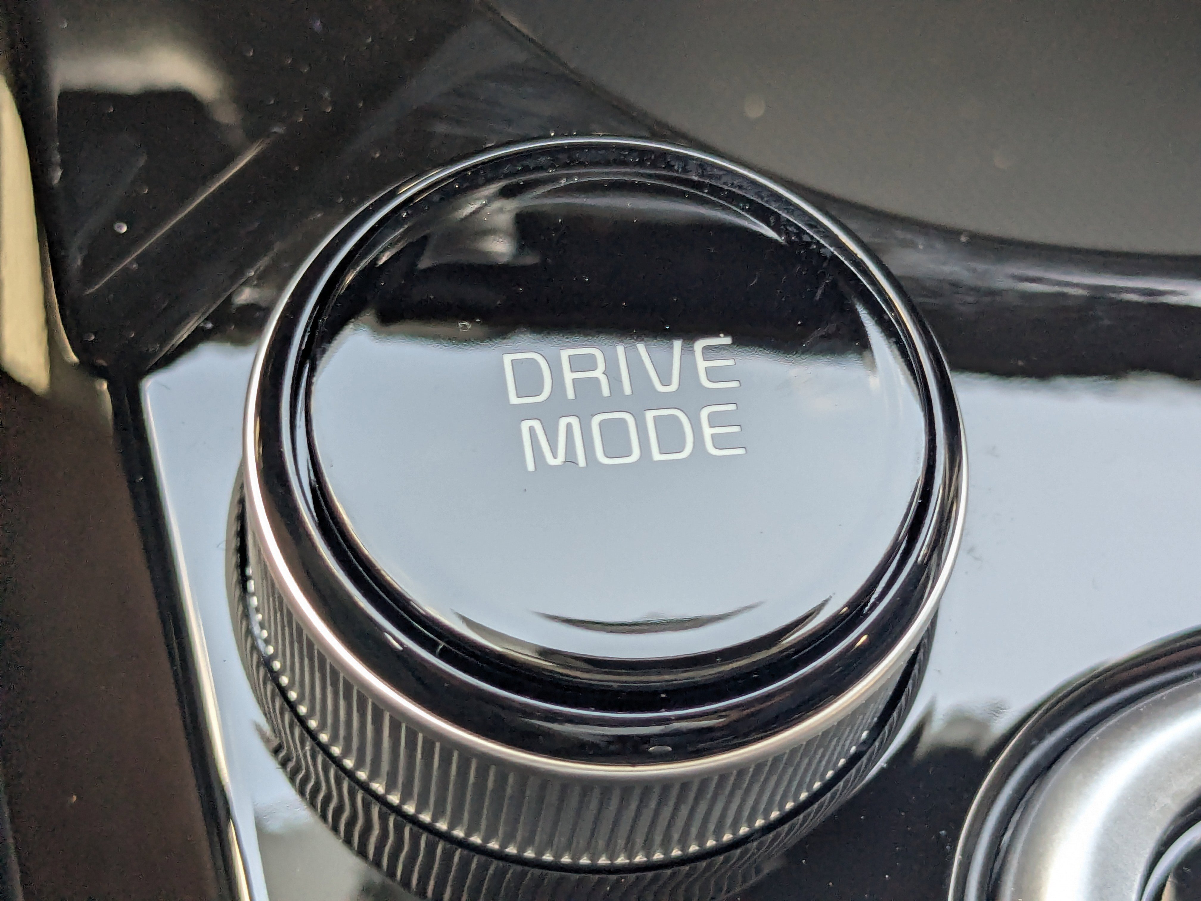 New 2026 Snow White Pearl Kia S image 26