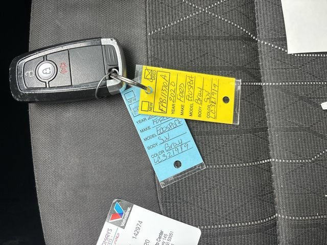 Used 2020 Gray Ford SE image 17