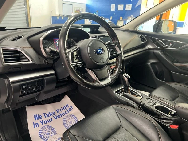 Used 2018 Silver Subaru 2.0i Limited image 18