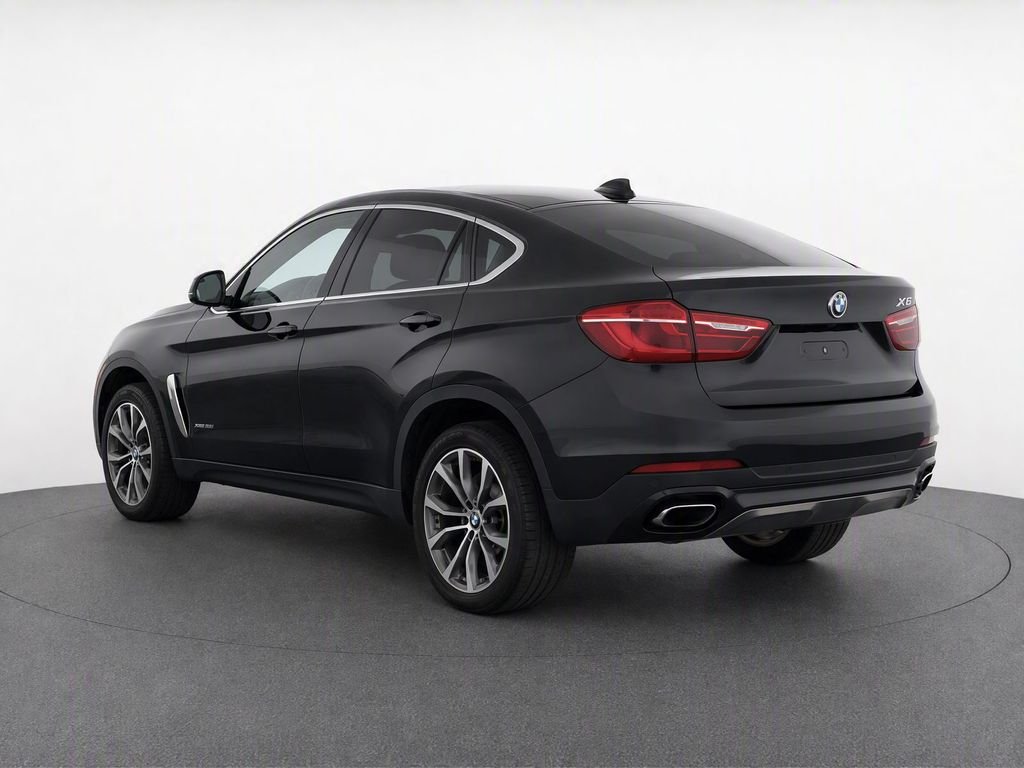 Used 2019 Black Sapphire Metallic BMW sDrive35i image 3