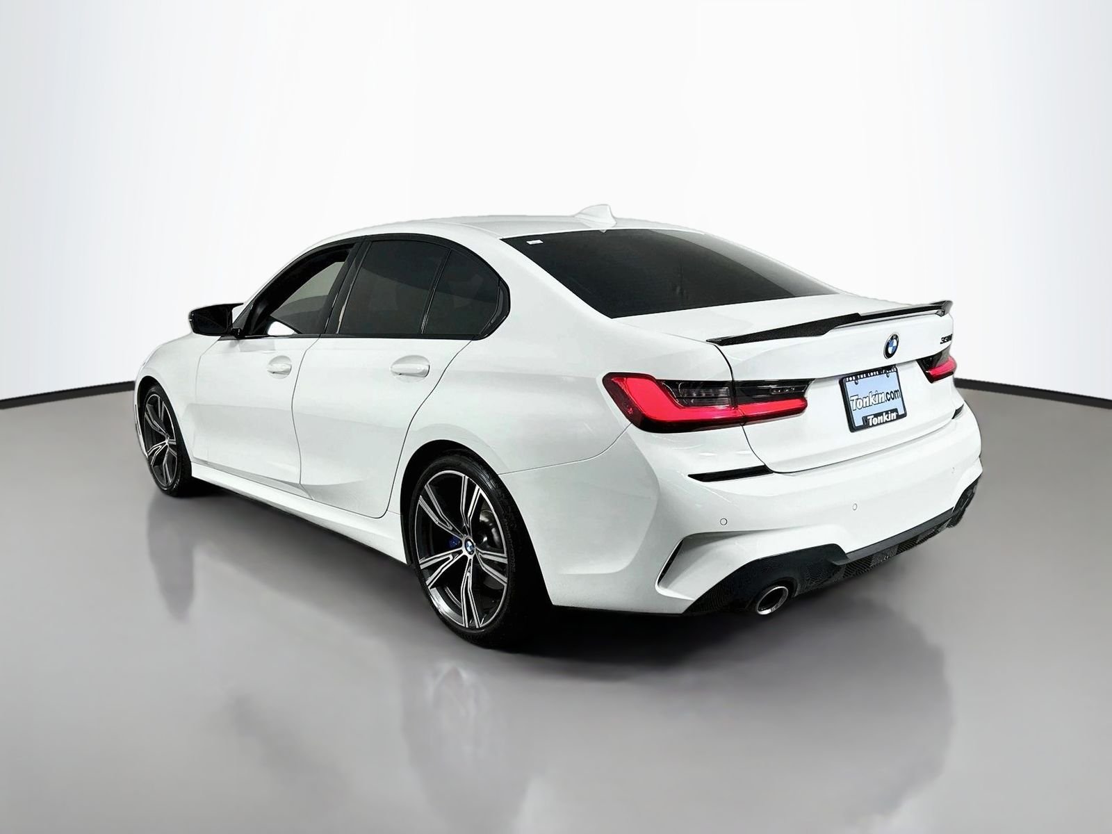 Used 2021 Alpine White BMW 330i image 5