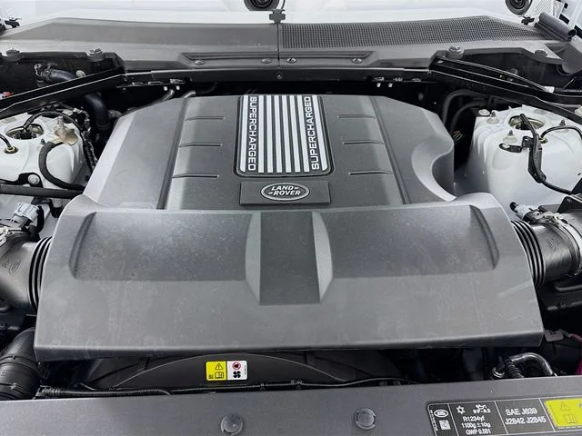 New 2026 Fuji White Land Rover V8 image 33
