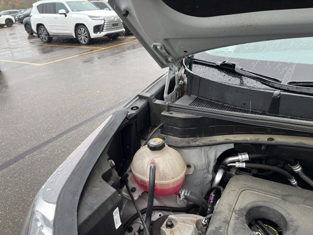Used 2022 Sparkling Silver Kia LX image 22