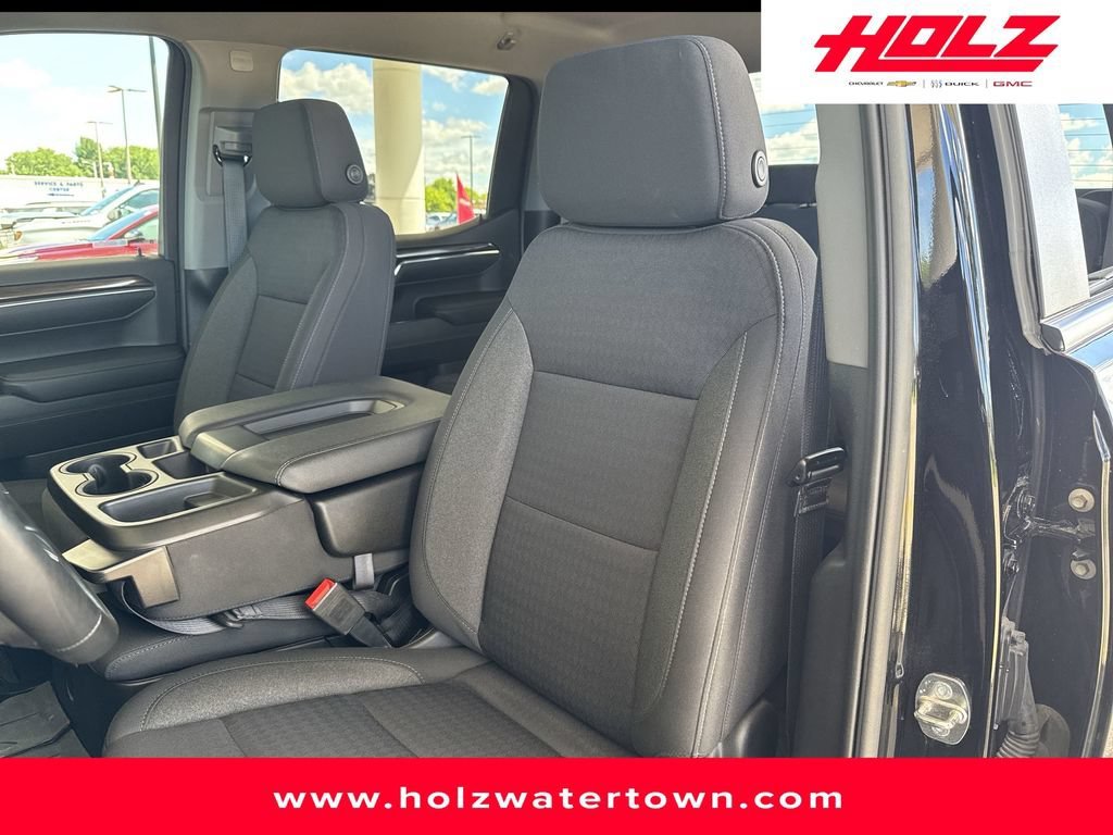 Used 2023 Black Chevrolet LT image 13
