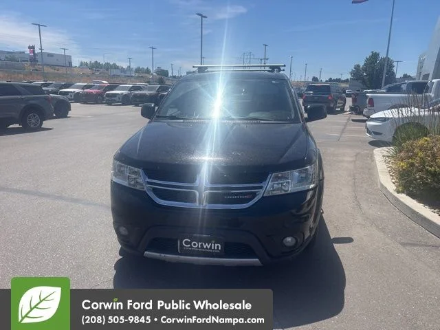 Used 2015 Black Dodge SXT image 4